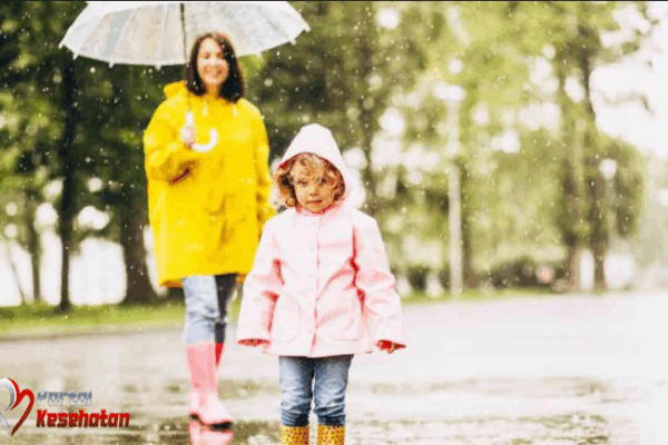 Tips dan Trik Menjaga Kesehatan Anak di Musim Pancaroba Tips dan Trik Menjaga Kesehatan Anak di Musim Pancaroba